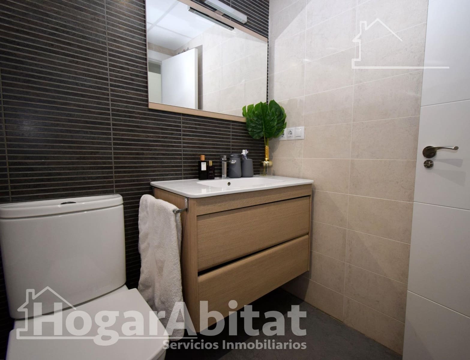 4 soverom Villa til salgs i Chiva med svømmebasseng garasje - € 630 000 (Ref: 9535996)