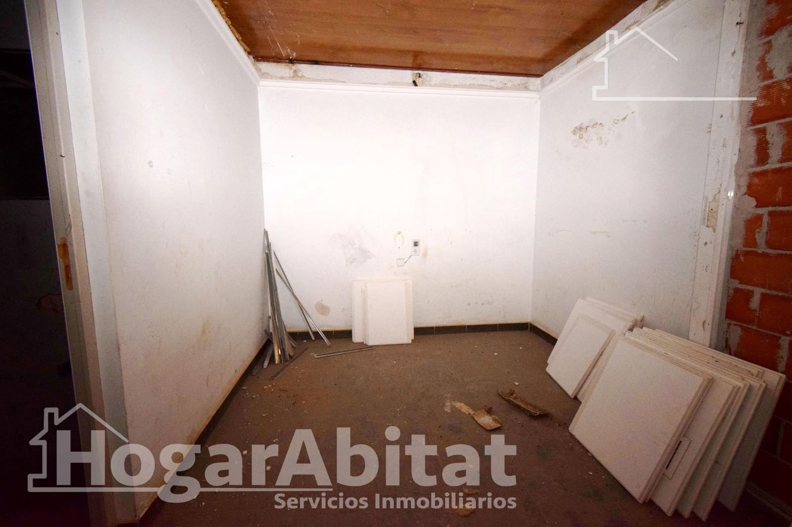 7 soveværelse Byhus til salg i Cheste - € 85.000 (Ref: 9536251)