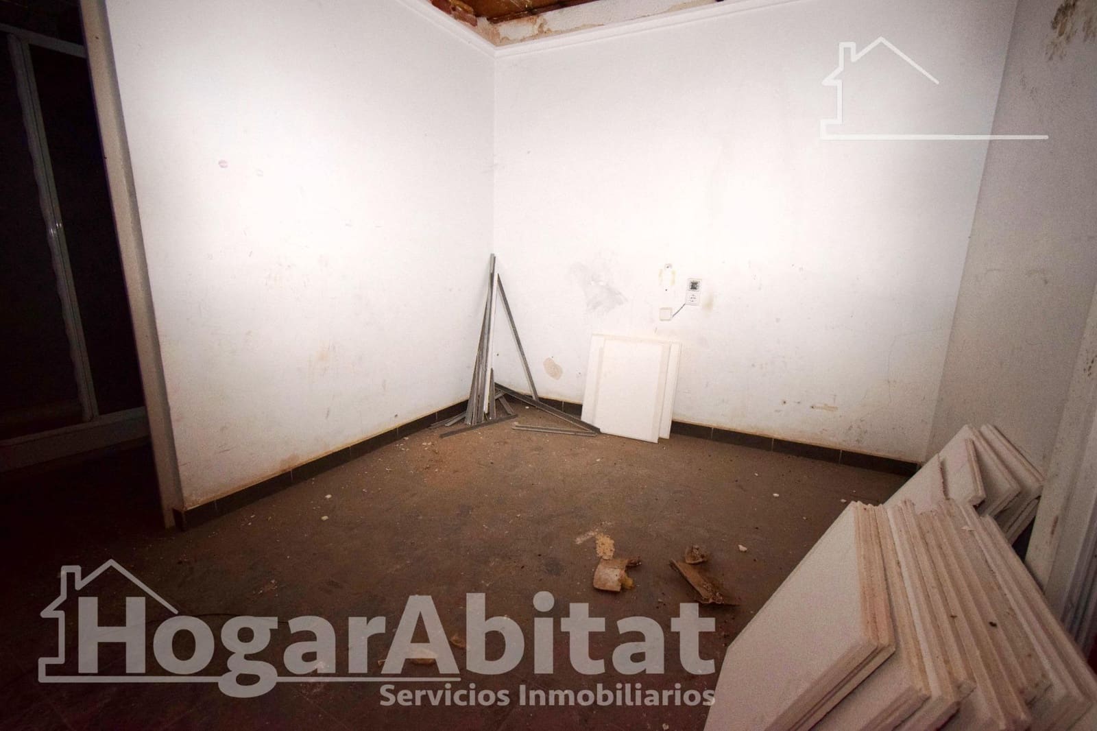 7 soveværelse Byhus til salg i Cheste - € 85.000 (Ref: 9536251)