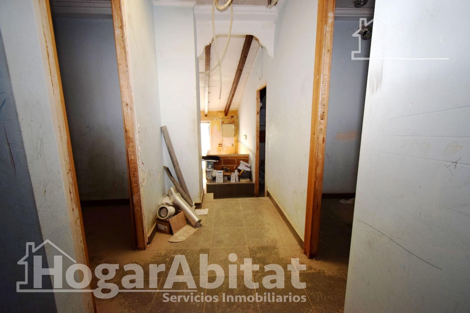 7 soveværelse Byhus til salg i Cheste - € 85.000 (Ref: 9536251)