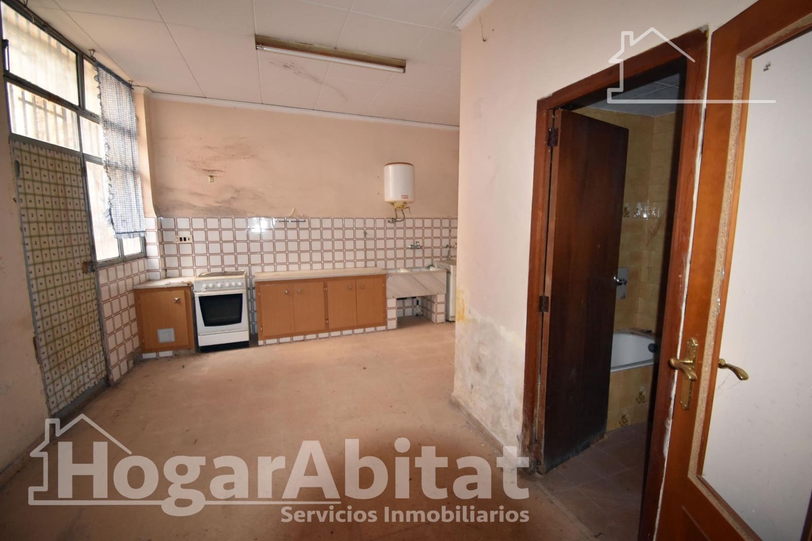 5 soverom Hus til salgs i Carlet med garasje - € 100 000 (Ref: 9536252)