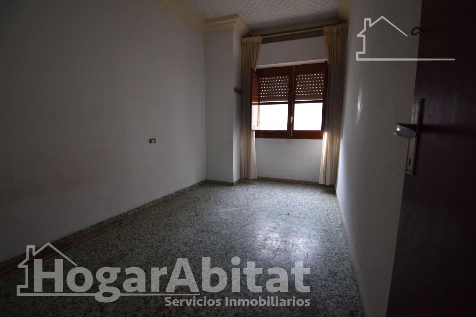 5 soverom Hus til salgs i Carlet med garasje - € 100 000 (Ref: 9536252)