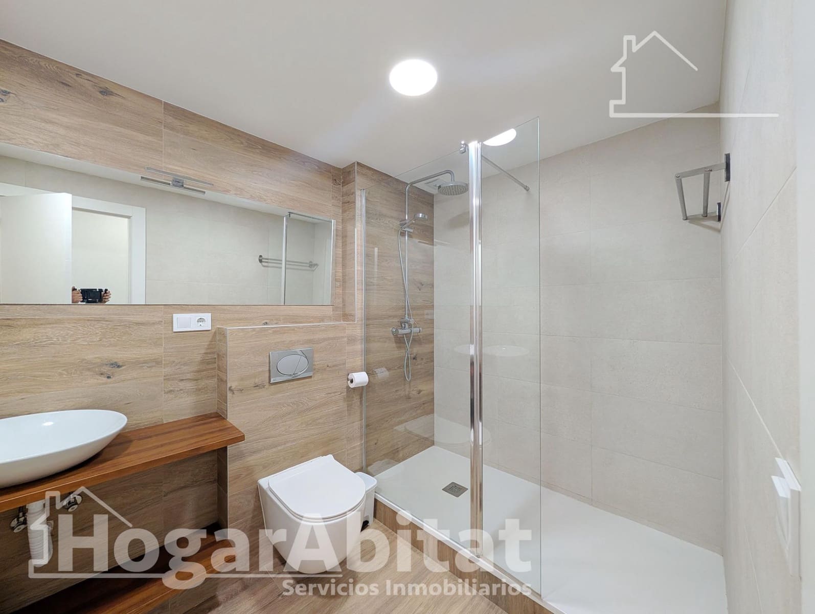 2 bedroom Flat for sale in Alicante / Alacant city - € 260,000 (Ref: 9536803)