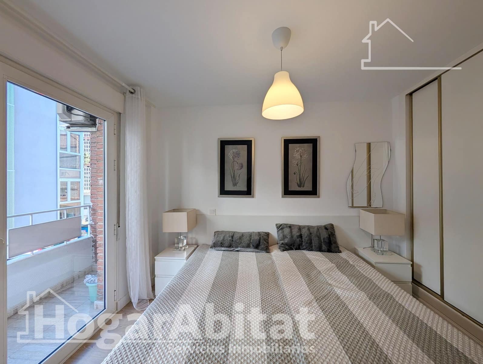 2 bedroom Flat for sale in Alicante / Alacant city - € 260,000 (Ref: 9536803)