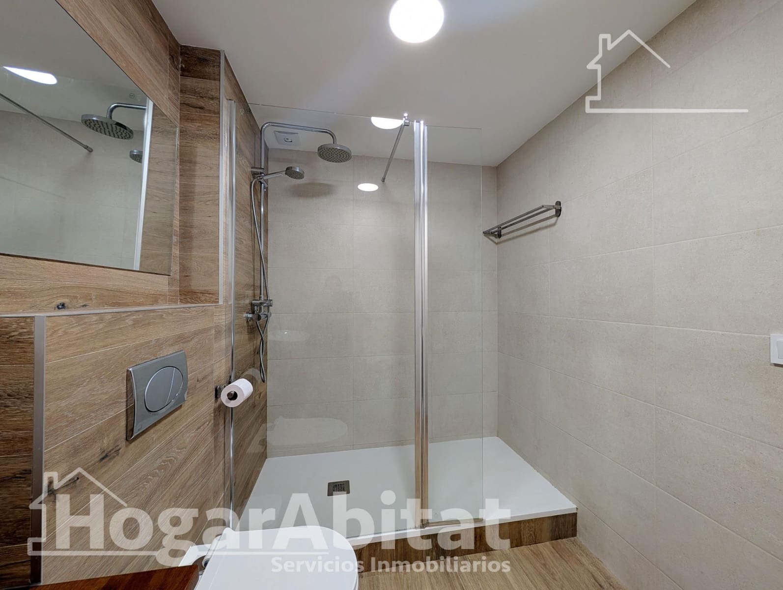 2 bedroom Flat for sale in Alicante / Alacant city - € 260,000 (Ref: 9536803)