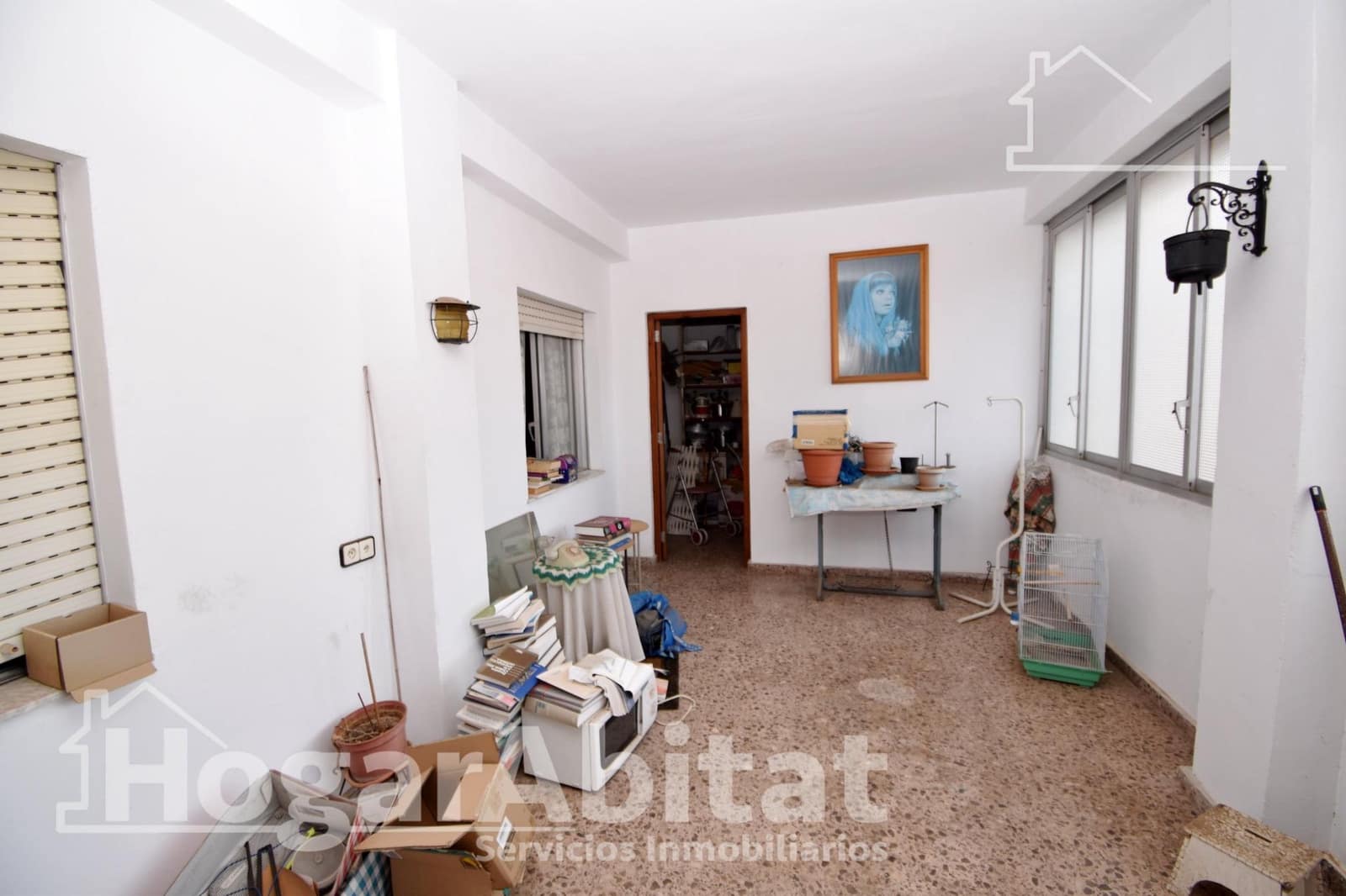 5 bedroom Flat for sale in Carcaixent with garage - € 200,000 (Ref: 9541168)