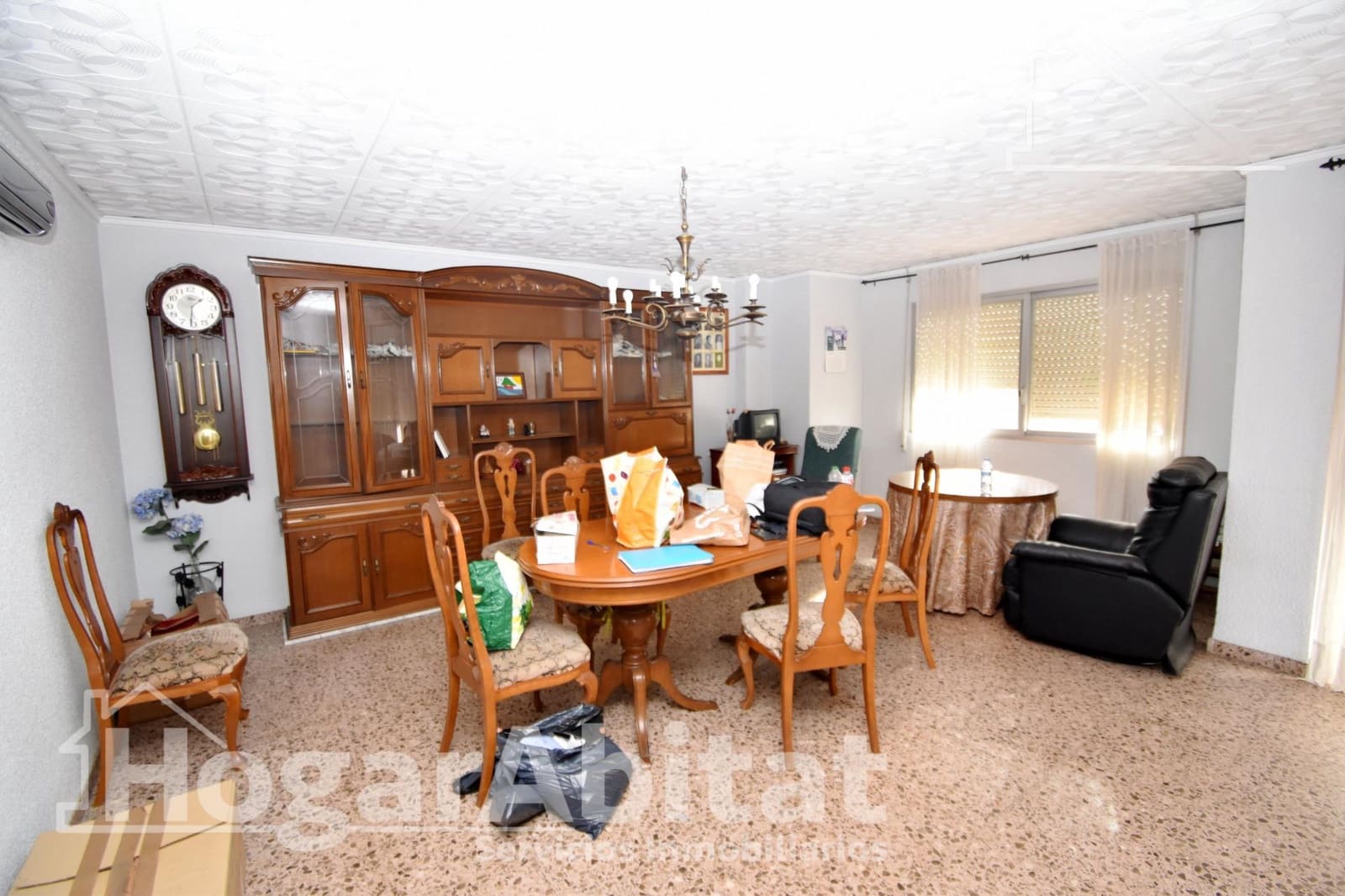 5 bedroom Flat for sale in Carcaixent with garage - € 200,000 (Ref: 9541168)