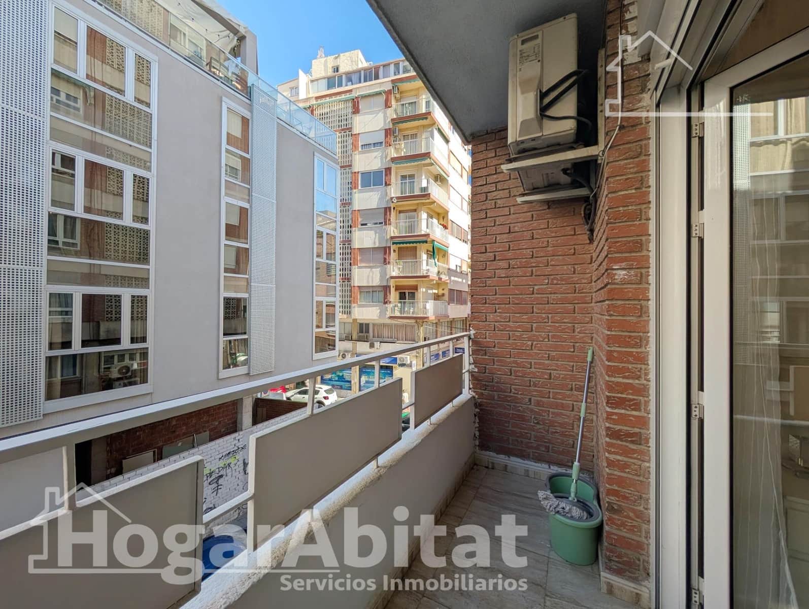 2 makuuhuone Asunto myytävänä paikassa Alicante kaupunki - 259 900 € (Ref: 9541175)