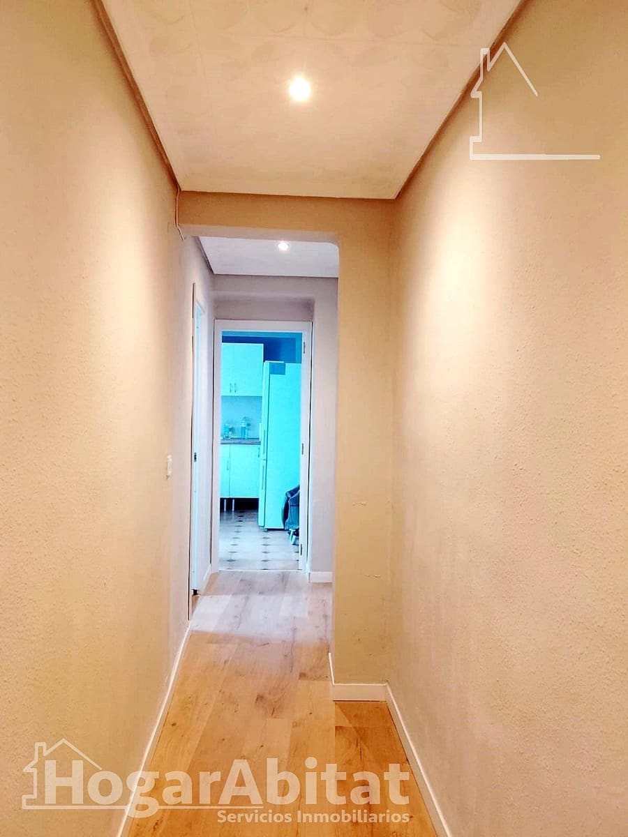 Piso de 2 habitaciones en Cheste en venta - 122.000 € (Ref: 9541181)