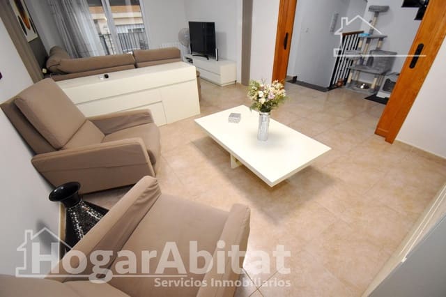 4 slaapkamer Rijtjeshuis te koop in Nules met garage - € 280.000 (Ref: 9541192)