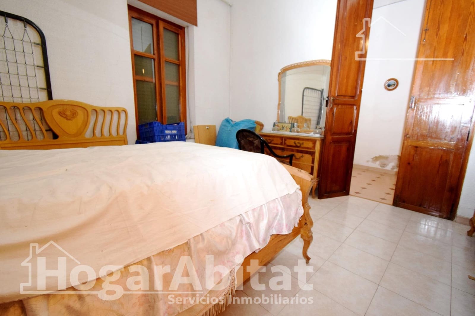 5 soverom Hus til salgs i Montserrat med garasje - € 250 000 (Ref: 9541736)