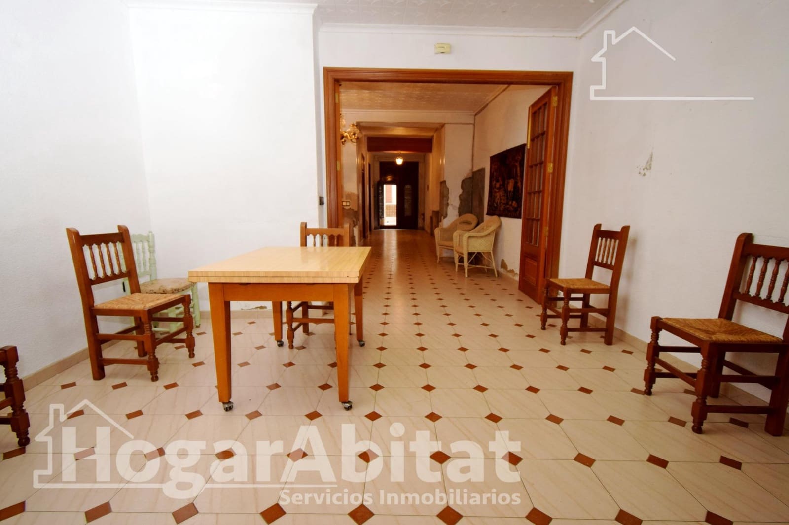 5 soverom Hus til salgs i Montserrat med garasje - € 250 000 (Ref: 9541736)