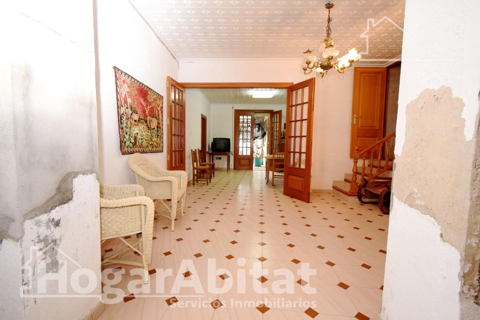 5 soverom Hus til salgs i Montserrat med garasje - € 250 000 (Ref: 9541736)