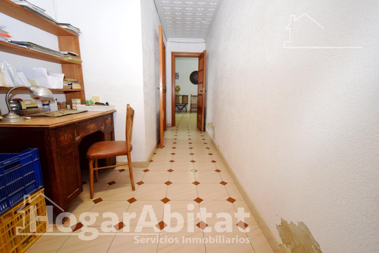 5 soverom Hus til salgs i Montserrat med garasje - € 250 000 (Ref: 9541736)