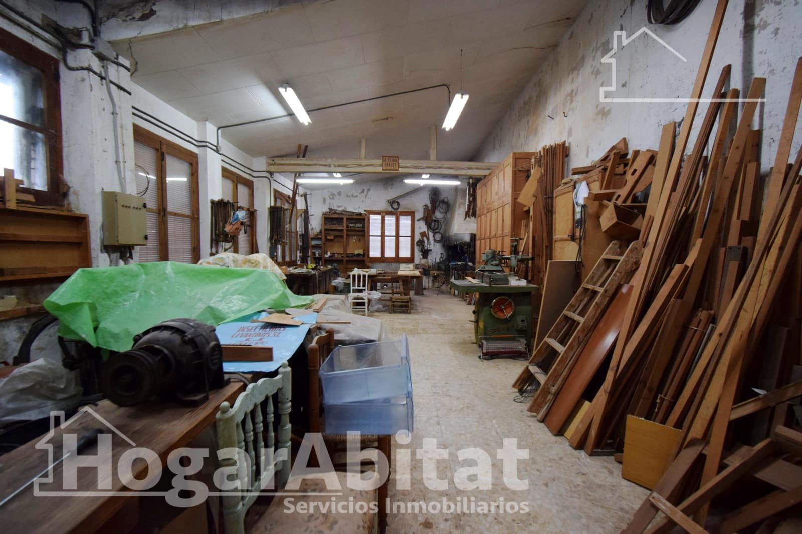 5 soverom Hus til salgs i Montserrat med garasje - € 250 000 (Ref: 9541736)