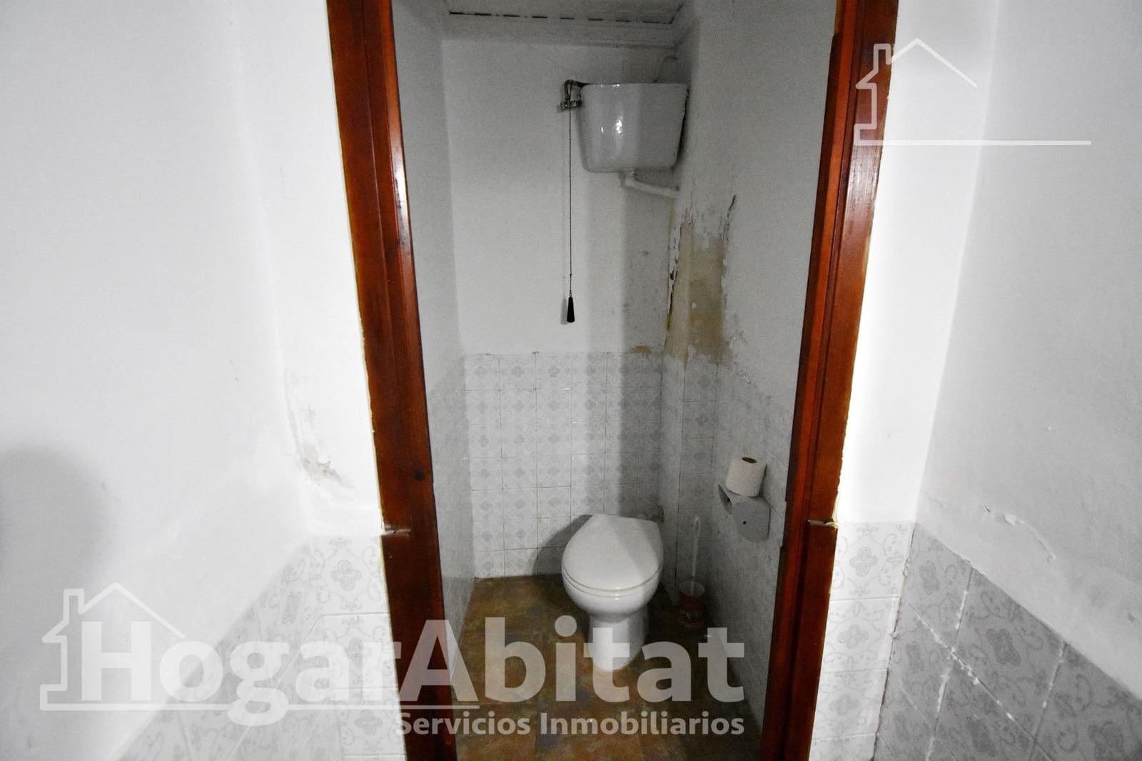 5 bedroom Townhouse for sale in Alzira - € 129,900 (Ref: 9541737)