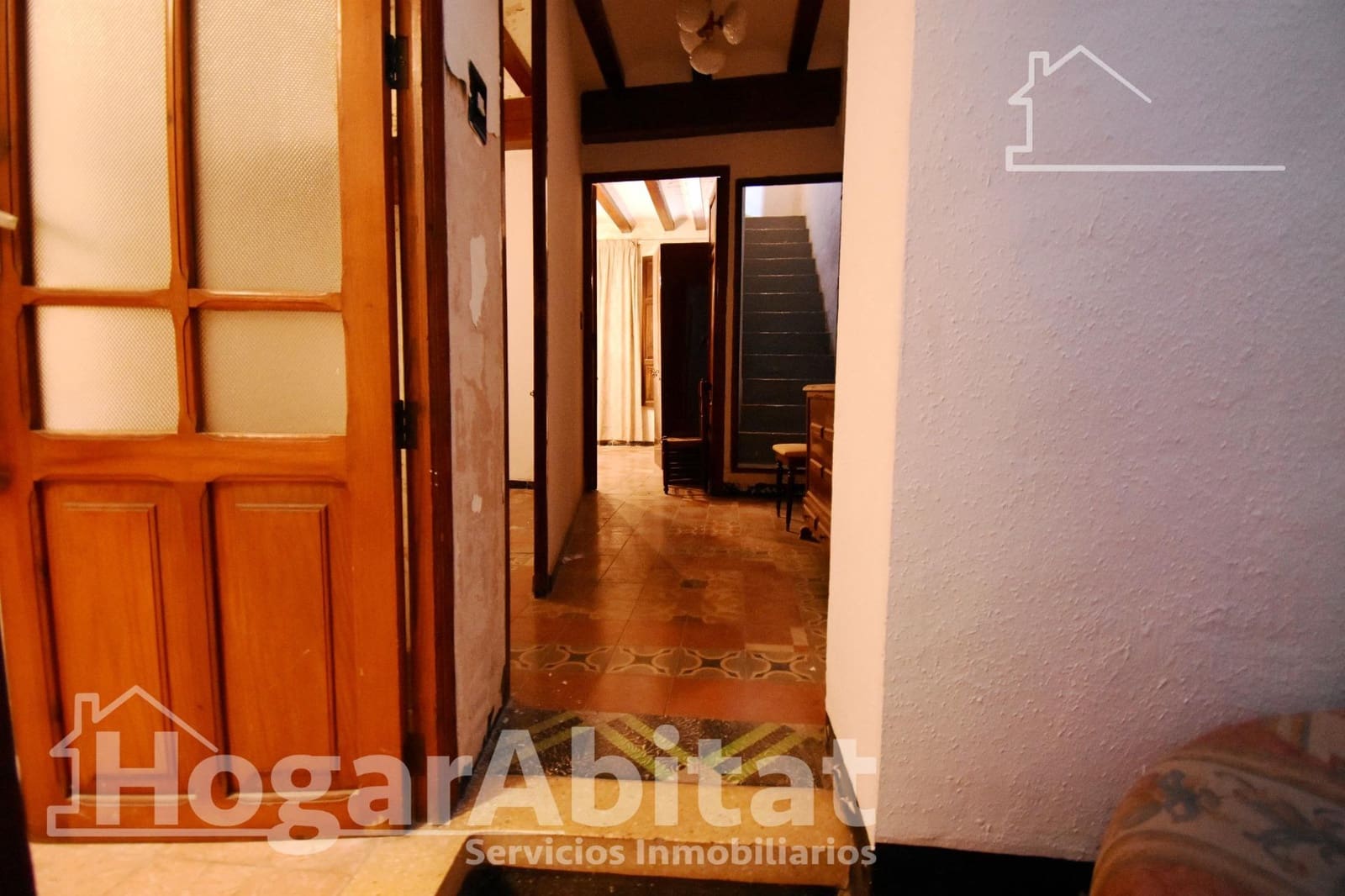 5 bedroom Townhouse for sale in Alzira - € 129,900 (Ref: 9541737)
