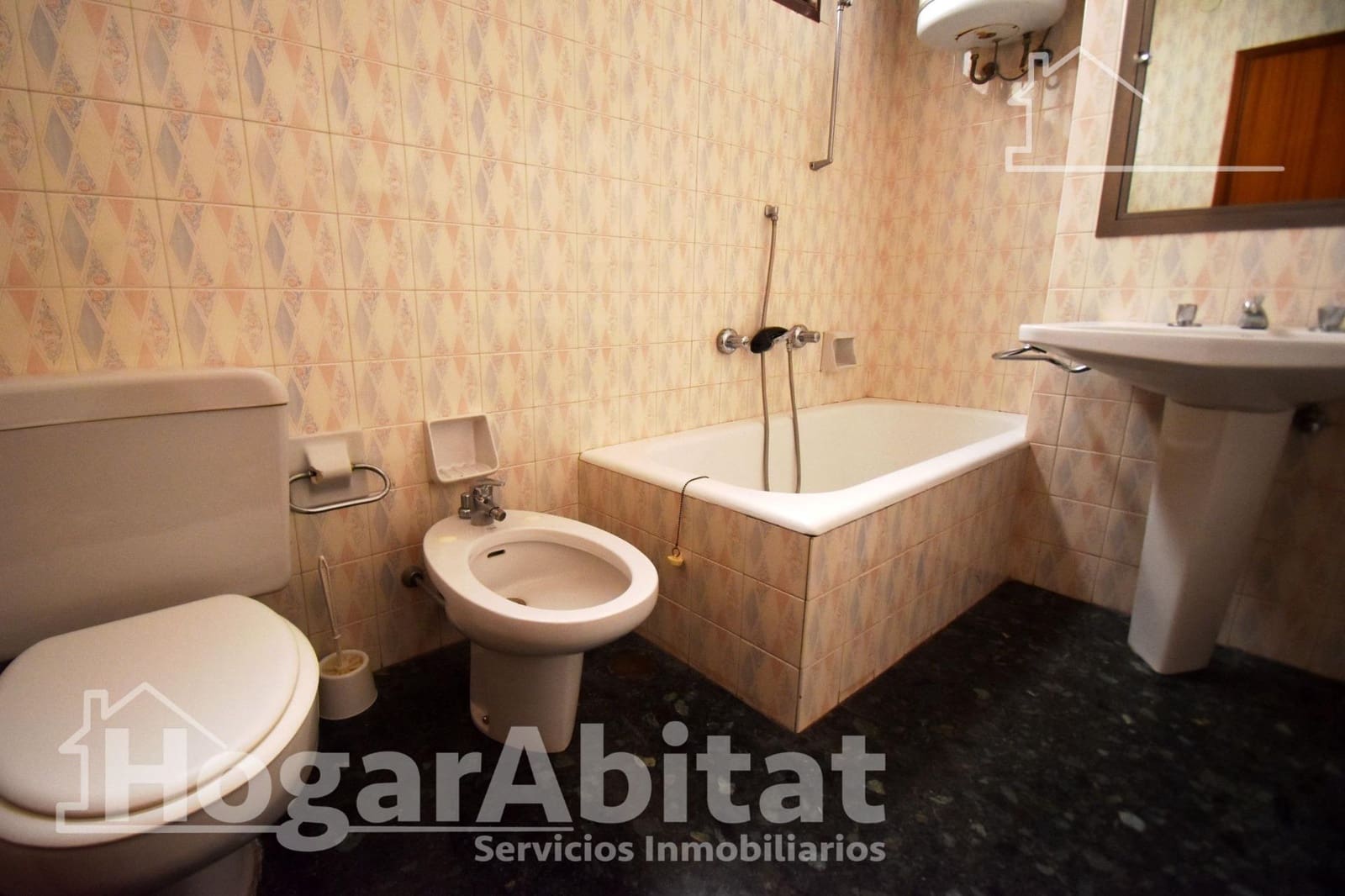 5 bedroom Flat for sale in Vila-real - € 200,000 (Ref: 9543718)