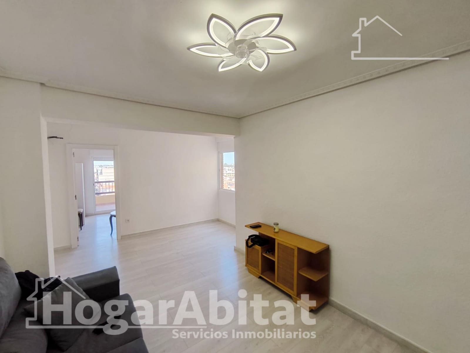 3 bedroom Flat for sale in Alginet with garage - € 169,000 (Ref: 9548288)