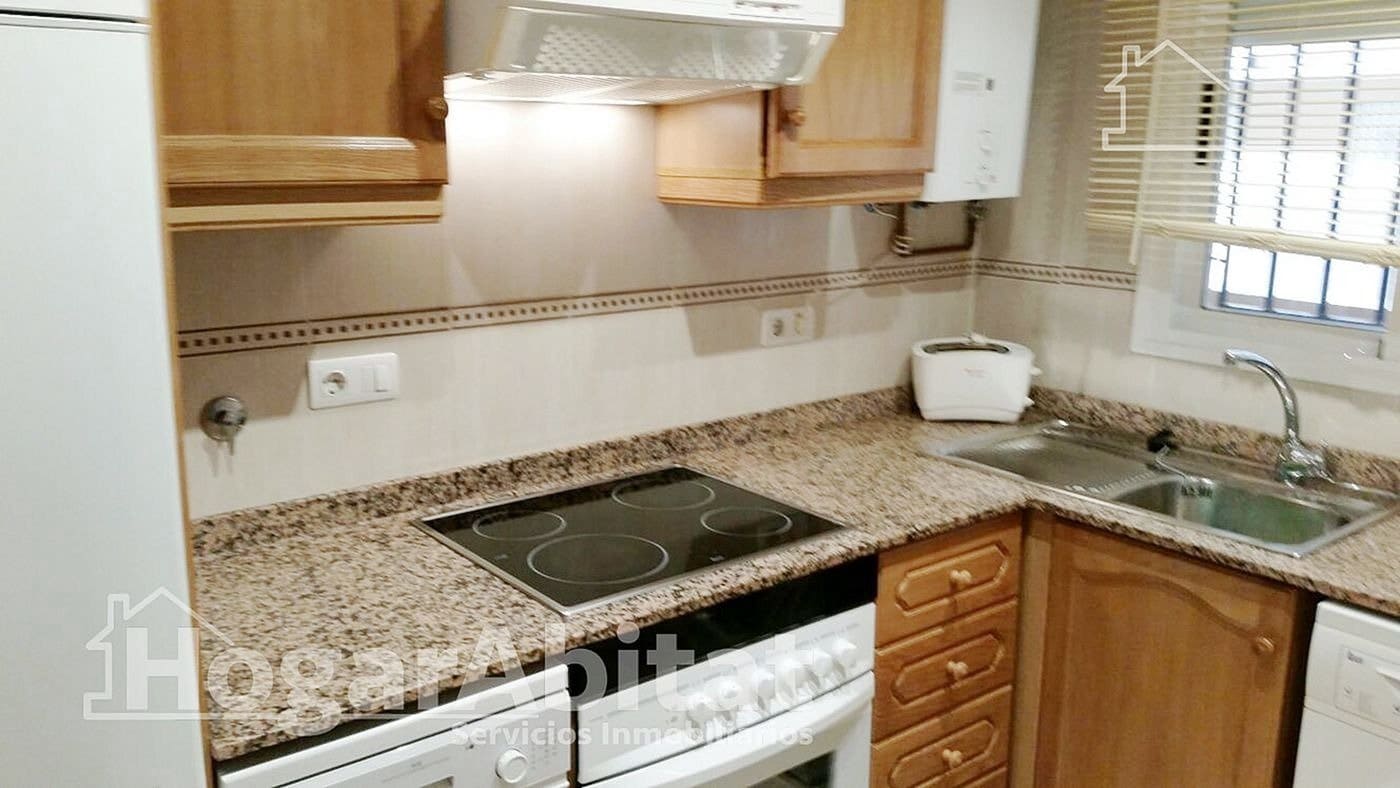 Piso de 2 habitaciones en Oropesa  en venta con piscina garaje - 159.000 € (Ref: 9548291)