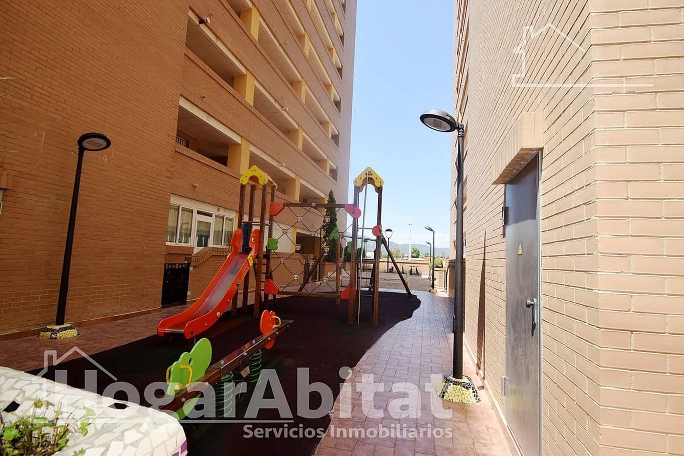 Piso de 2 habitaciones en Oropesa  en venta con piscina garaje - 159.000 € (Ref: 9548291)