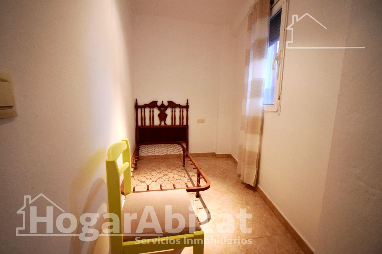 3 soveværelse Villa til salg i Vilamarxant / Villamarchante med swimmingpool garage - € 150.000 (Ref: 9548295)