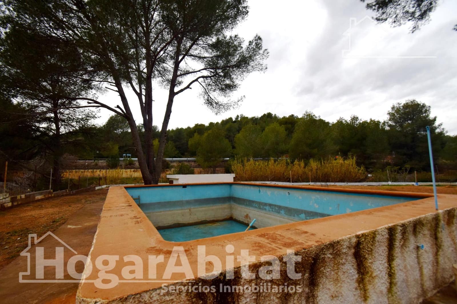 3 soveværelse Villa til salg i Vilamarxant / Villamarchante med swimmingpool garage - € 150.000 (Ref: 9548295)