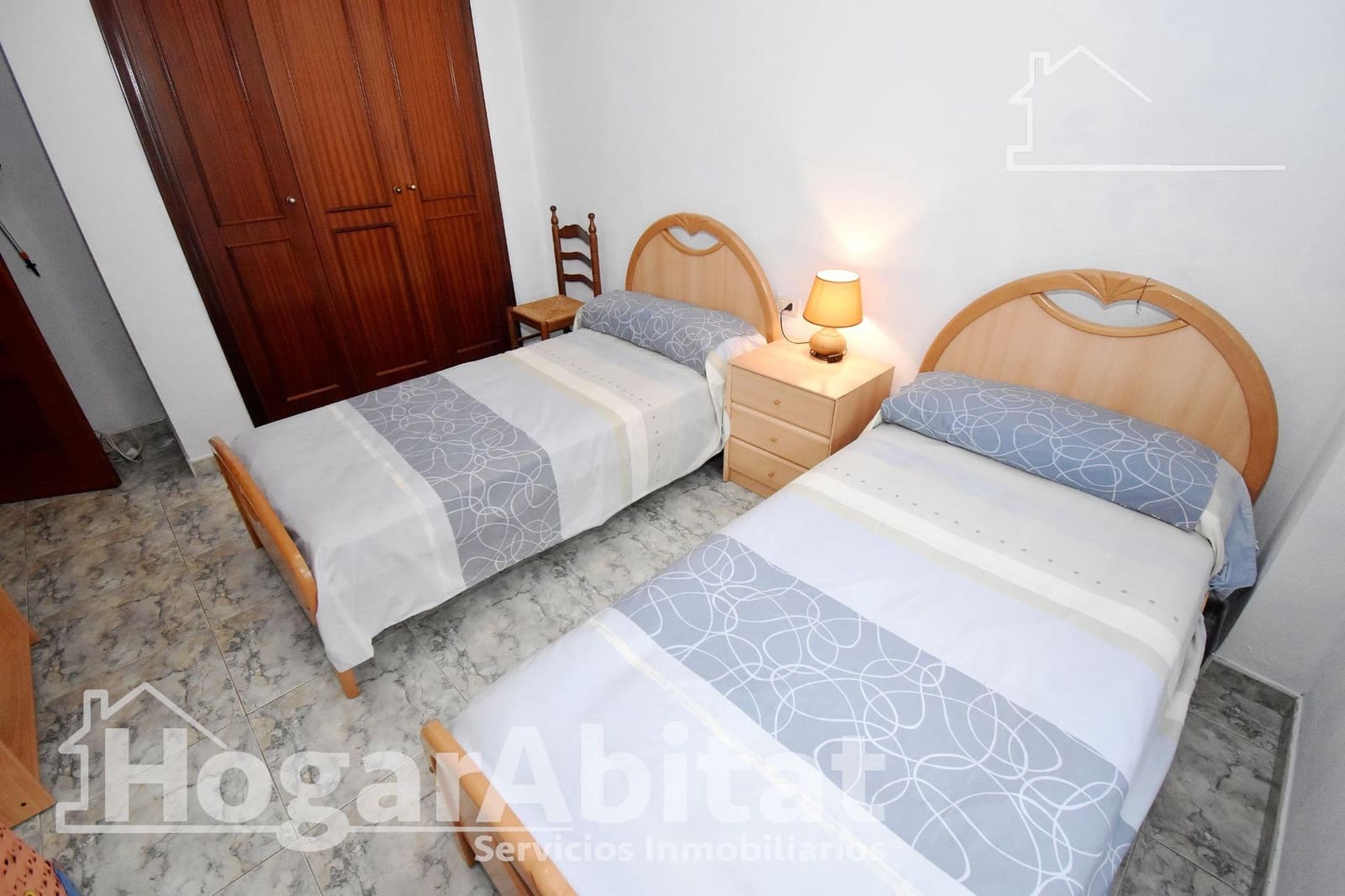 4 bedroom Flat for sale in Castello de la Plana - € 174,000 (Ref: 9548298)