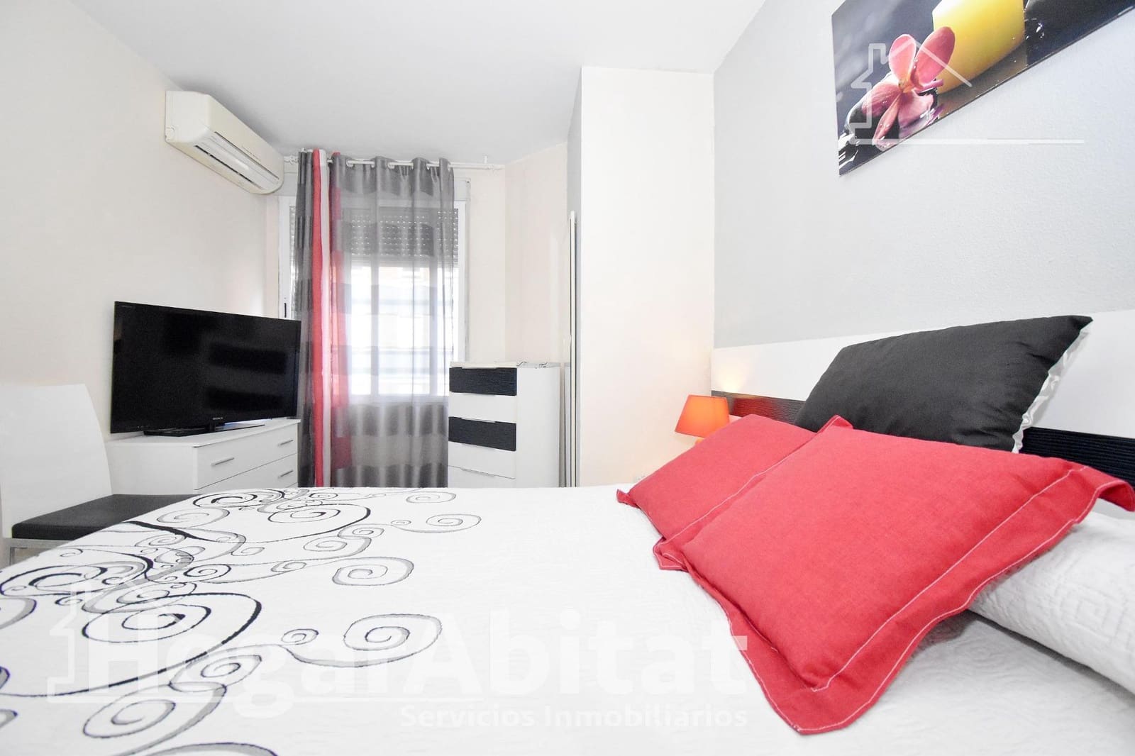 4 bedroom Flat for sale in Castello de la Plana - € 174,000 (Ref: 9548298)