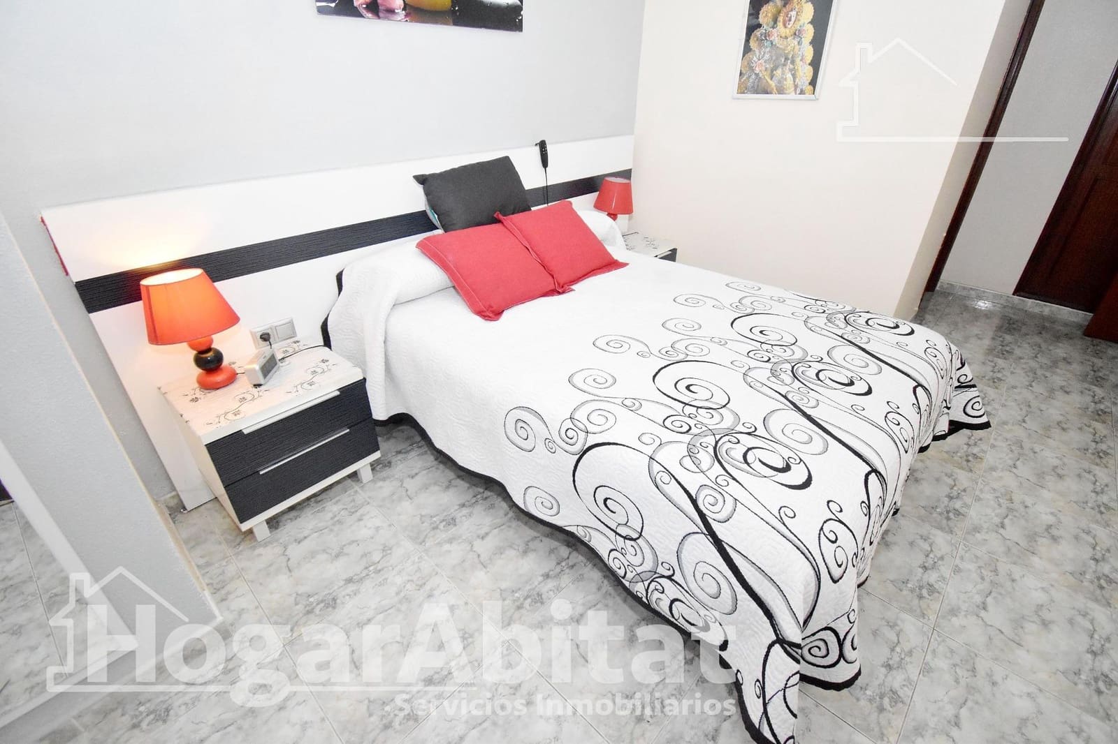 4 bedroom Flat for sale in Castello de la Plana - € 174,000 (Ref: 9548298)