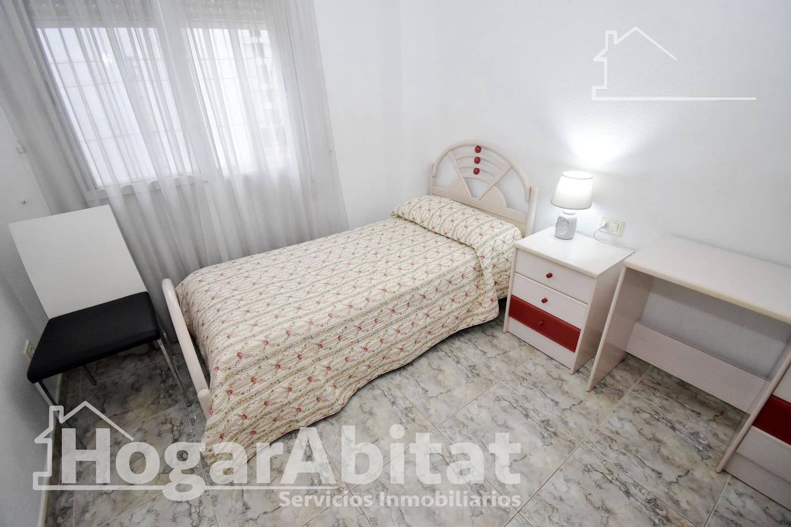 4 bedroom Flat for sale in Castello de la Plana - € 174,000 (Ref: 9548298)