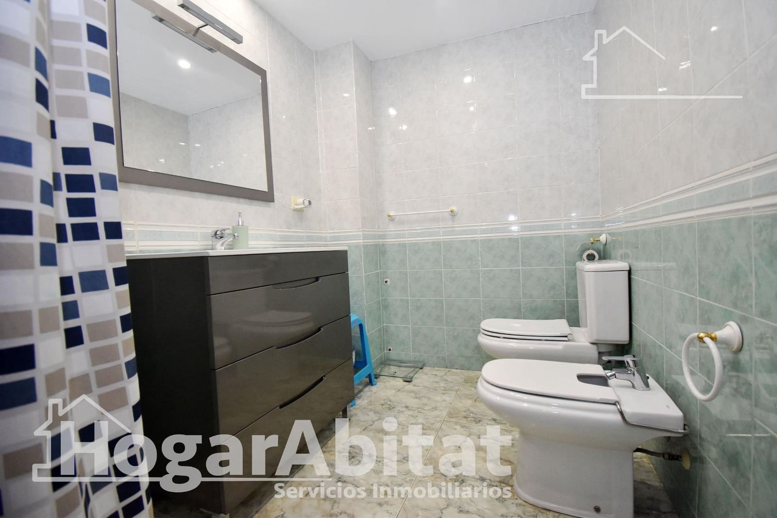 4 bedroom Flat for sale in Castello de la Plana - € 174,000 (Ref: 9548298)