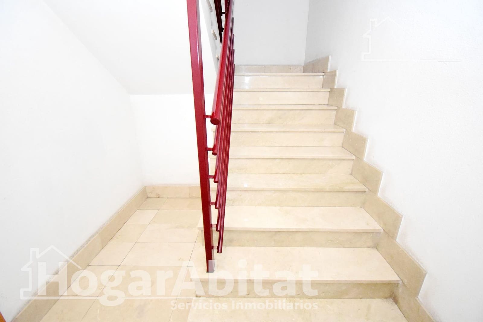 4 bedroom Flat for sale in Castello de la Plana - € 174,000 (Ref: 9548298)