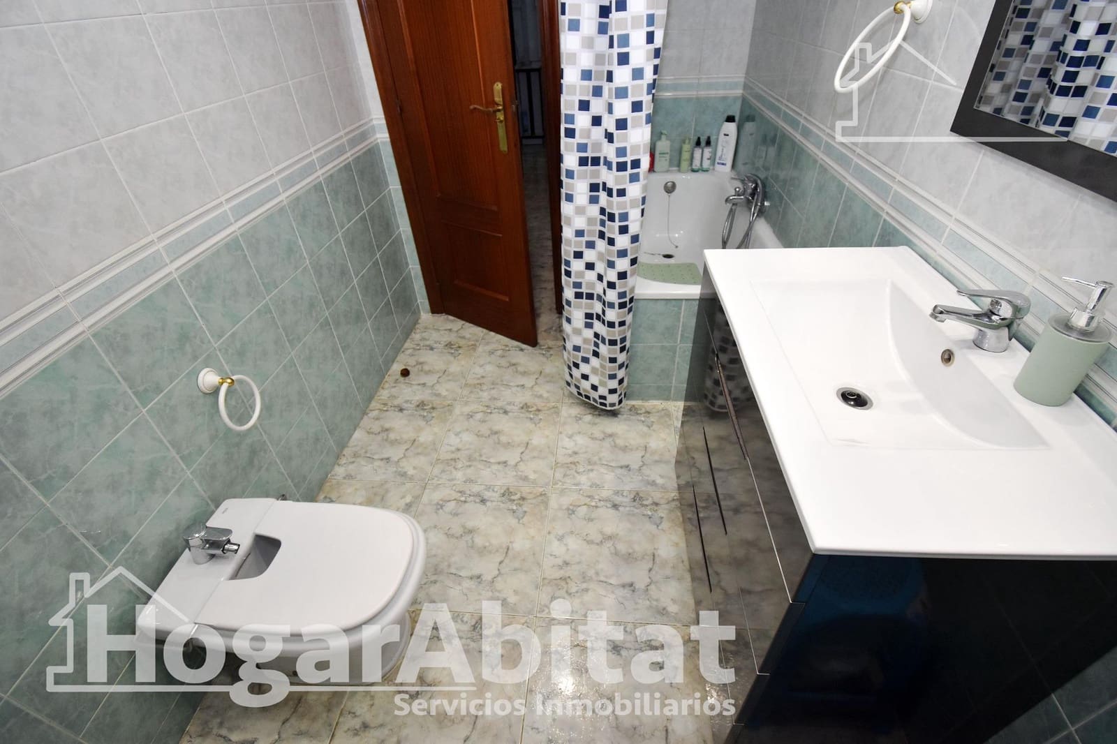 4 bedroom Flat for sale in Castello de la Plana - € 174,000 (Ref: 9548298)