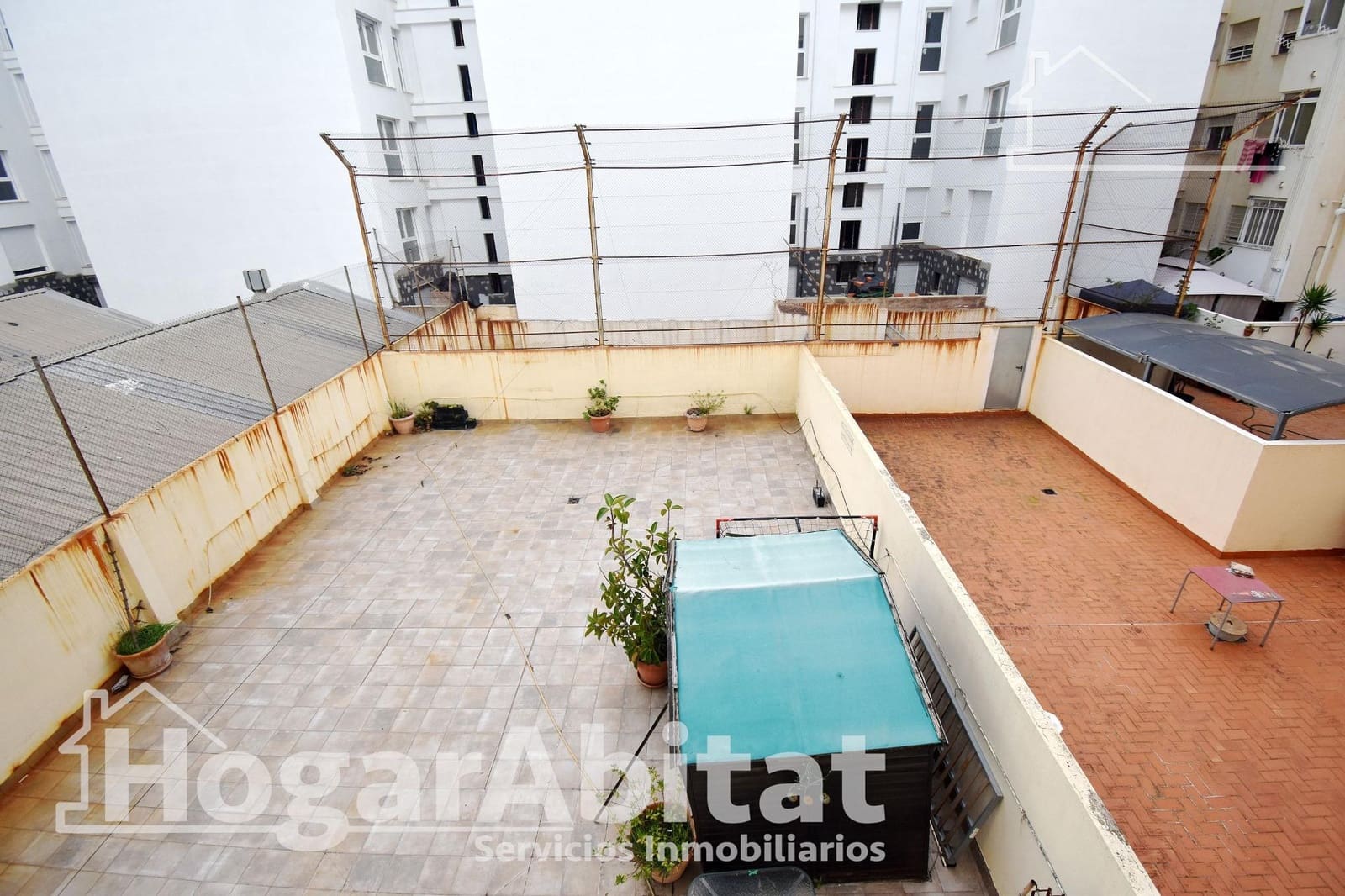 4 bedroom Flat for sale in Castello de la Plana - € 174,000 (Ref: 9548298)