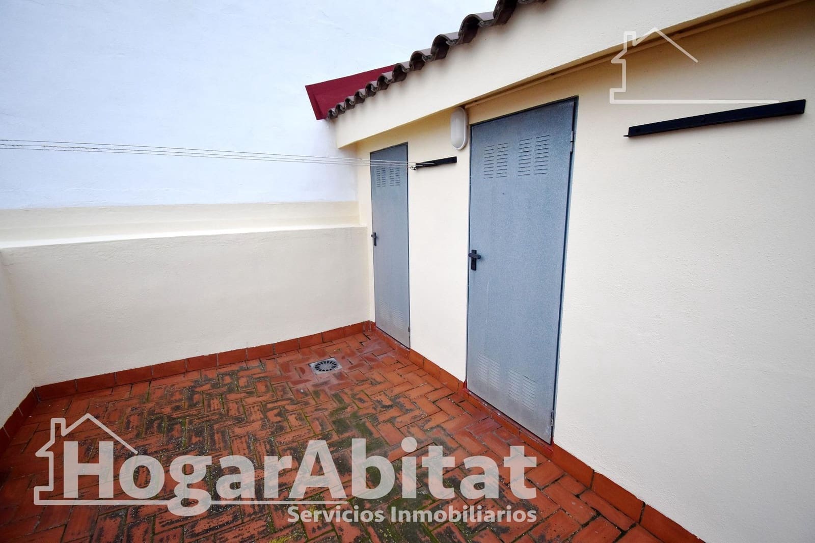 4 bedroom Flat for sale in Castello de la Plana - € 174,000 (Ref: 9548298)