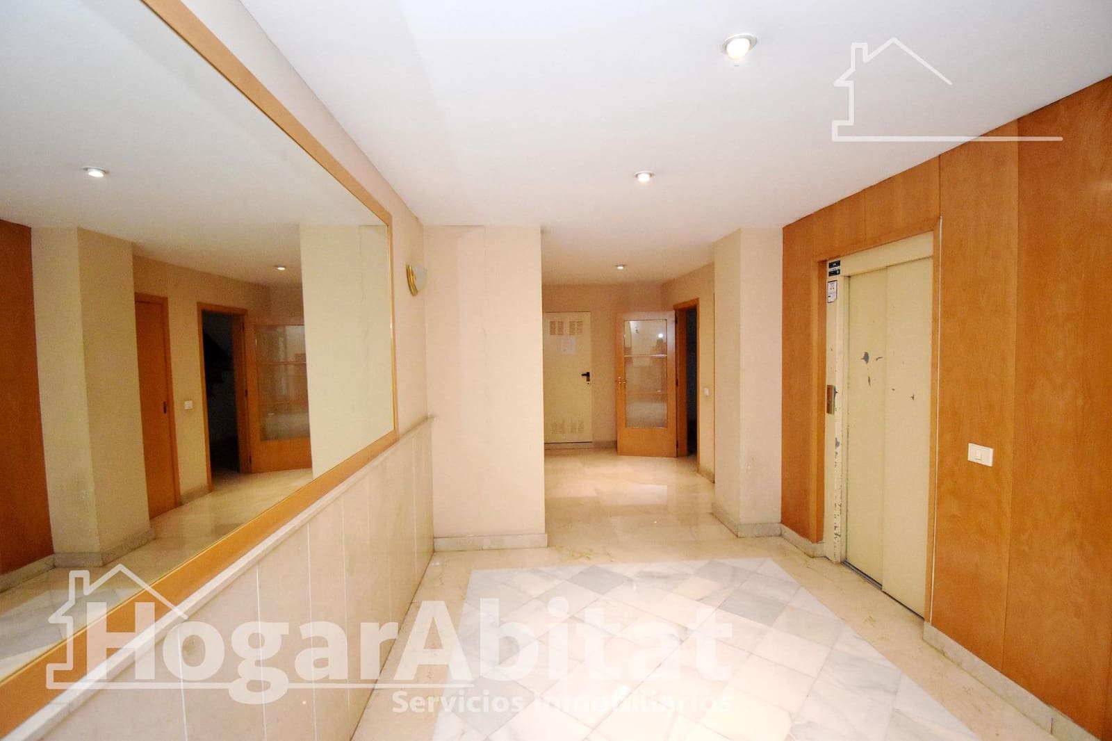 4 bedroom Flat for sale in Castello de la Plana - € 174,000 (Ref: 9548298)