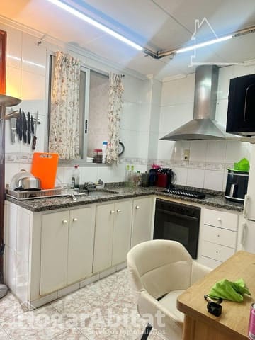 Piso de 3 habitaciones en Sueca en venta - 87.000 € (Ref: 9551610)