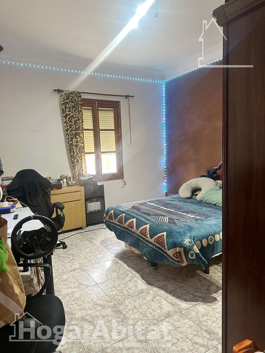 Piso de 3 habitaciones en Sueca en venta - 87.000 € (Ref: 9551610)