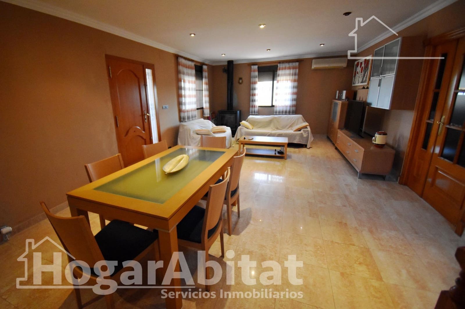 5 soverom Villa til salgs i Castello de la Plana med svømmebasseng garasje - € 270 000 (Ref: 9555928)