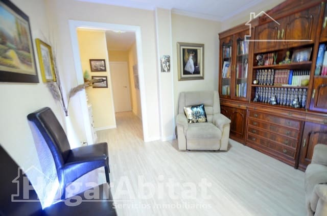 6 Zimmer Wohnung zu verkaufen in Carolinas Bajas, Alicante / Alacant Stadt mit Garage - 299.000 € (Ref: 9555937)