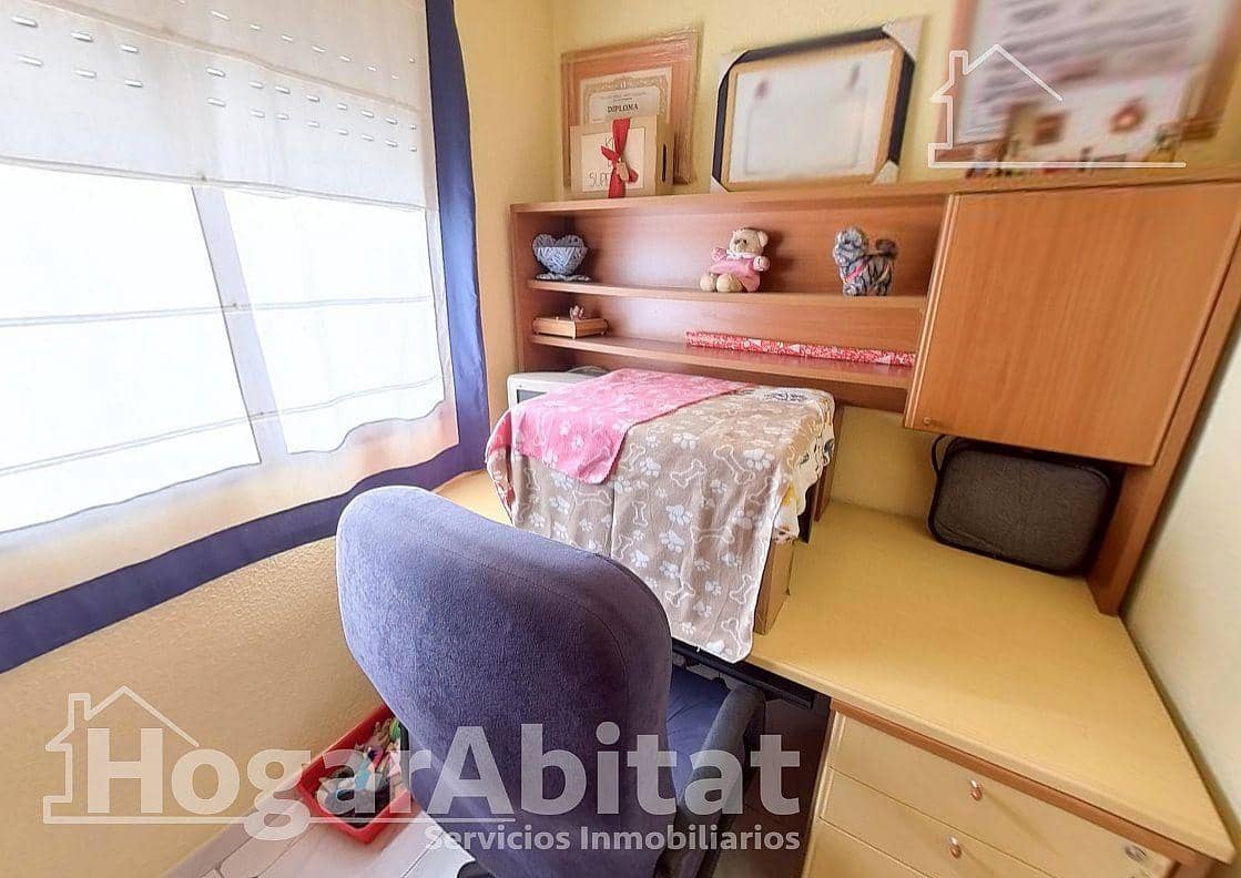 4 sovrum Lägenhet till salu i Silla - 215 000 € (Ref: 9555940)