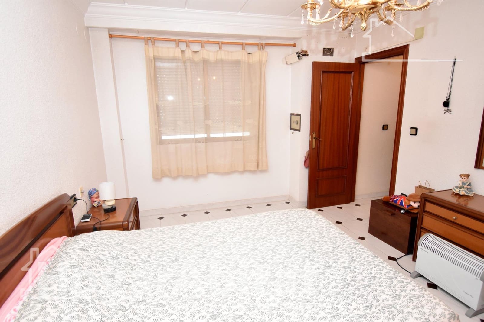 4 sovrum Lägenhet till salu i Silla - 215 000 € (Ref: 9555940)