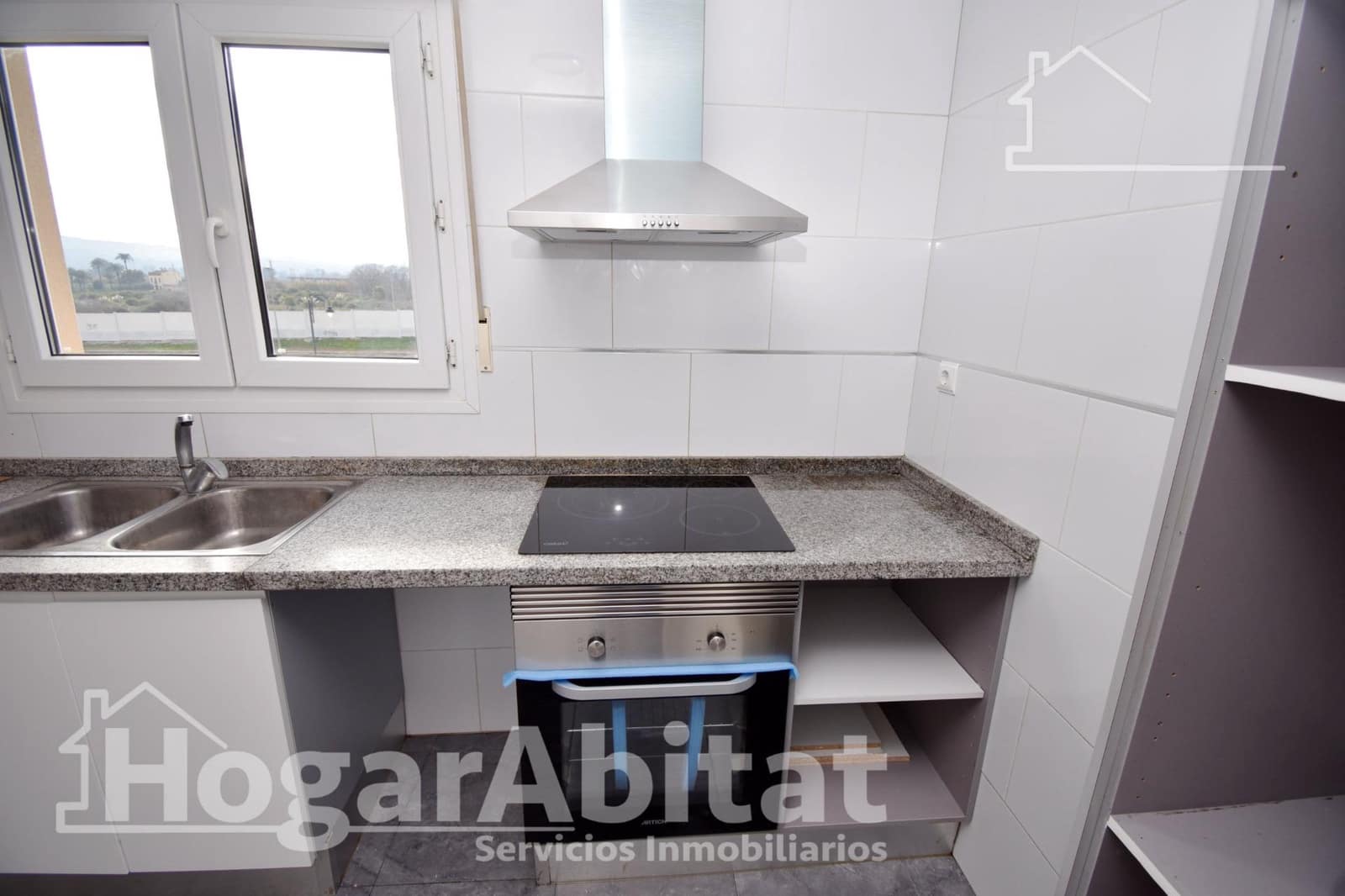 2 bedroom Flat for sale in Alzira - € 165,000 (Ref: 9555942)