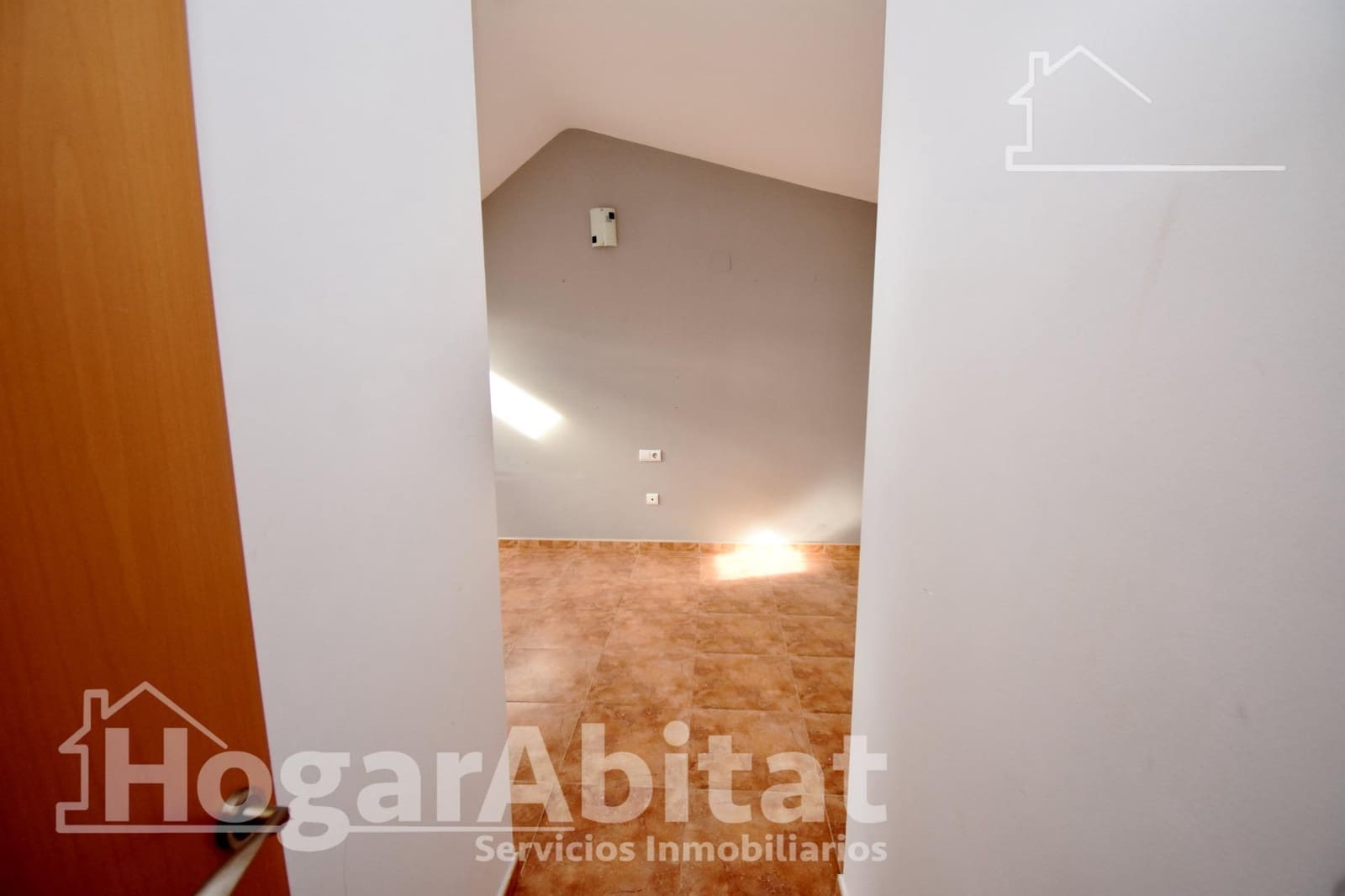 2 bedroom Flat for sale in Alzira - € 165,000 (Ref: 9555942)