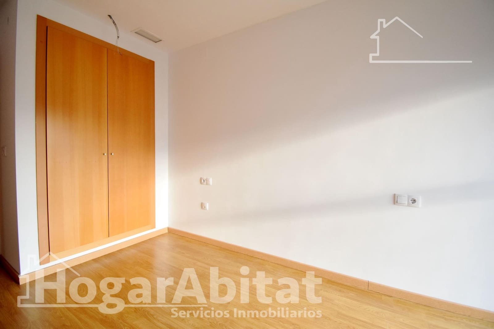 Piso de 1 habitación en Gandia en venta con garaje - 135.000 € (Ref: 9561876)