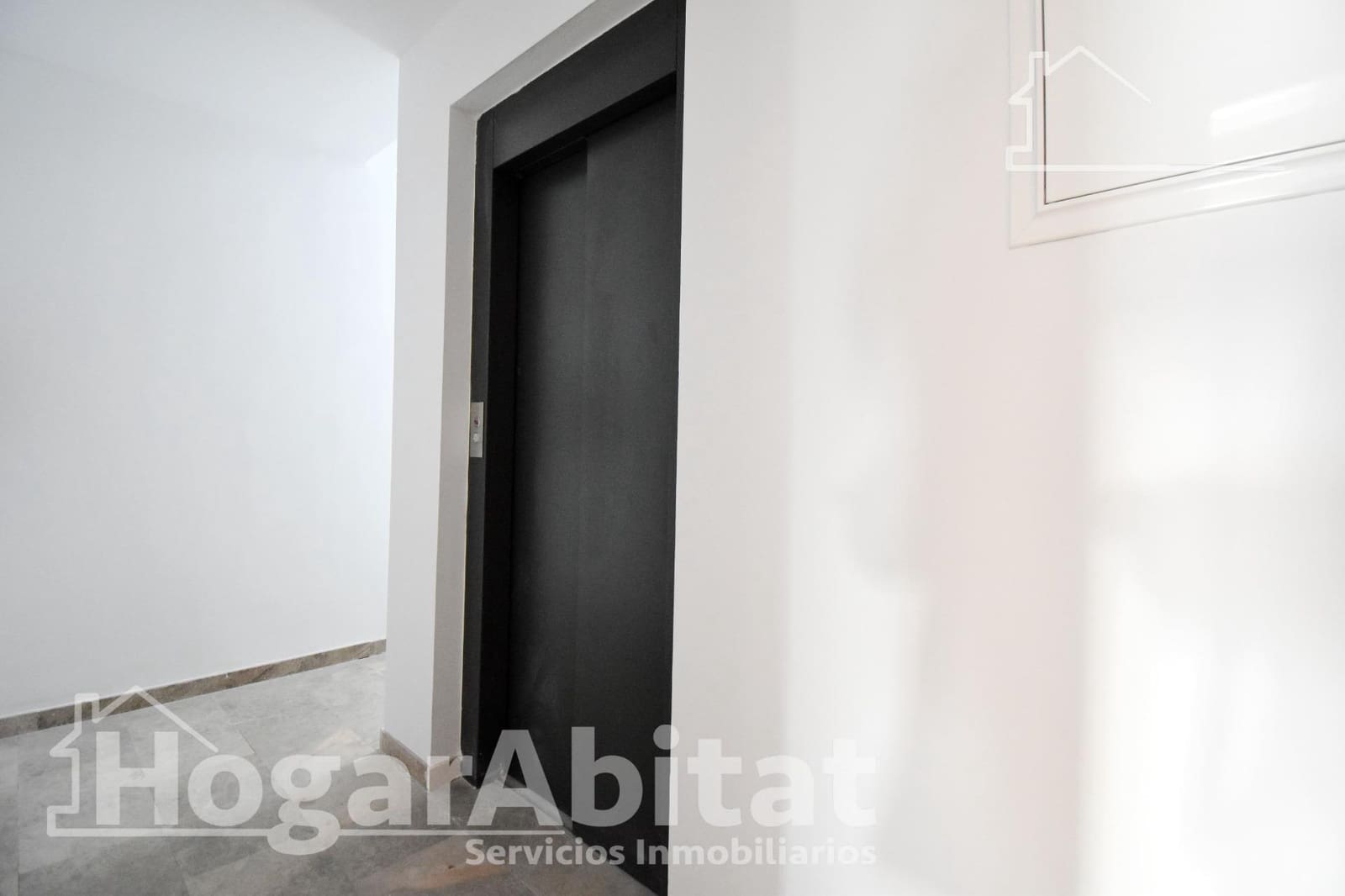 Piso de 1 habitación en Gandia en venta con garaje - 135.000 € (Ref: 9561876)