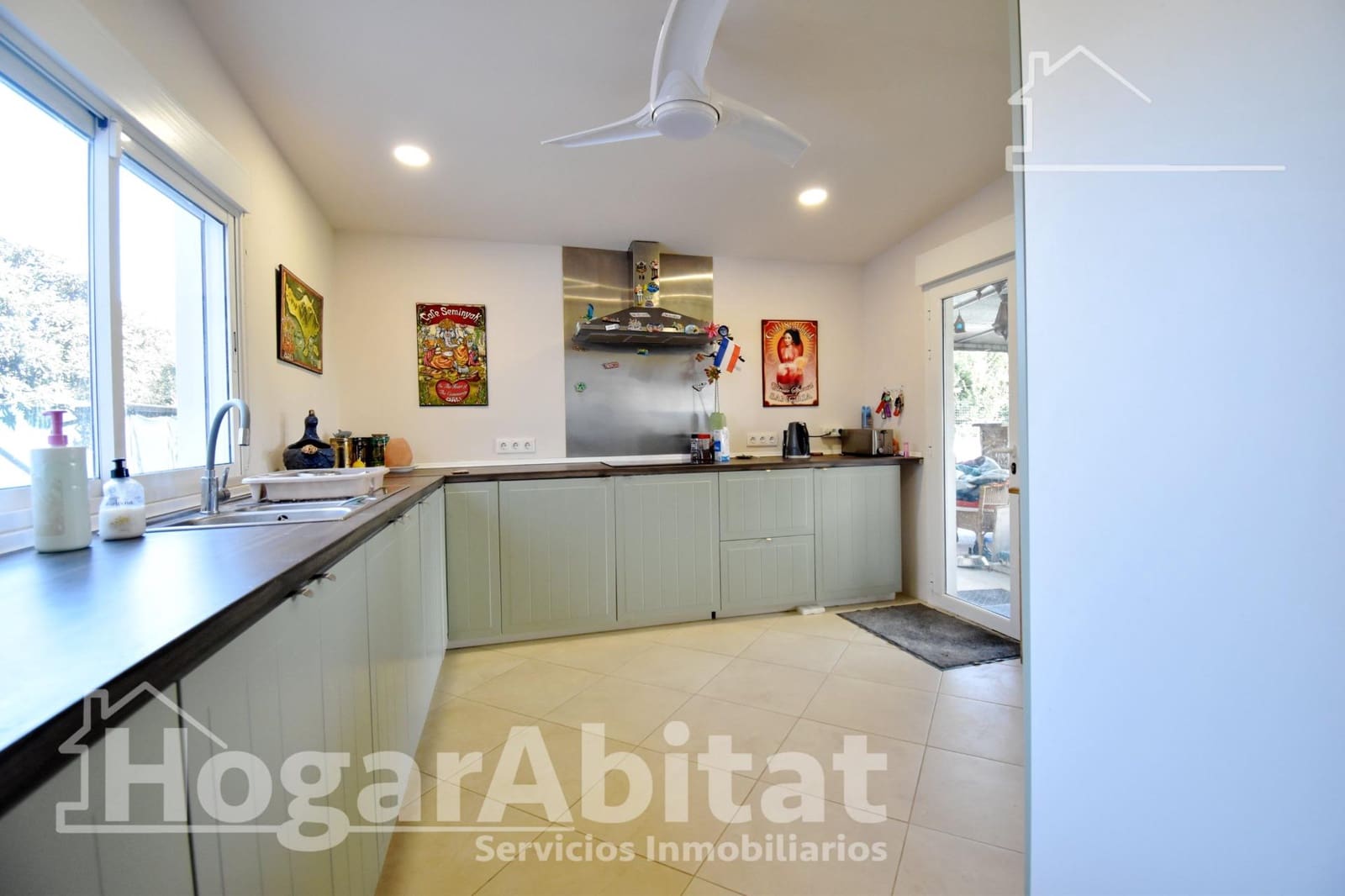 6 bedroom Villa for sale in Marchuquera with pool garage - € 450,000 (Ref: 9561877)