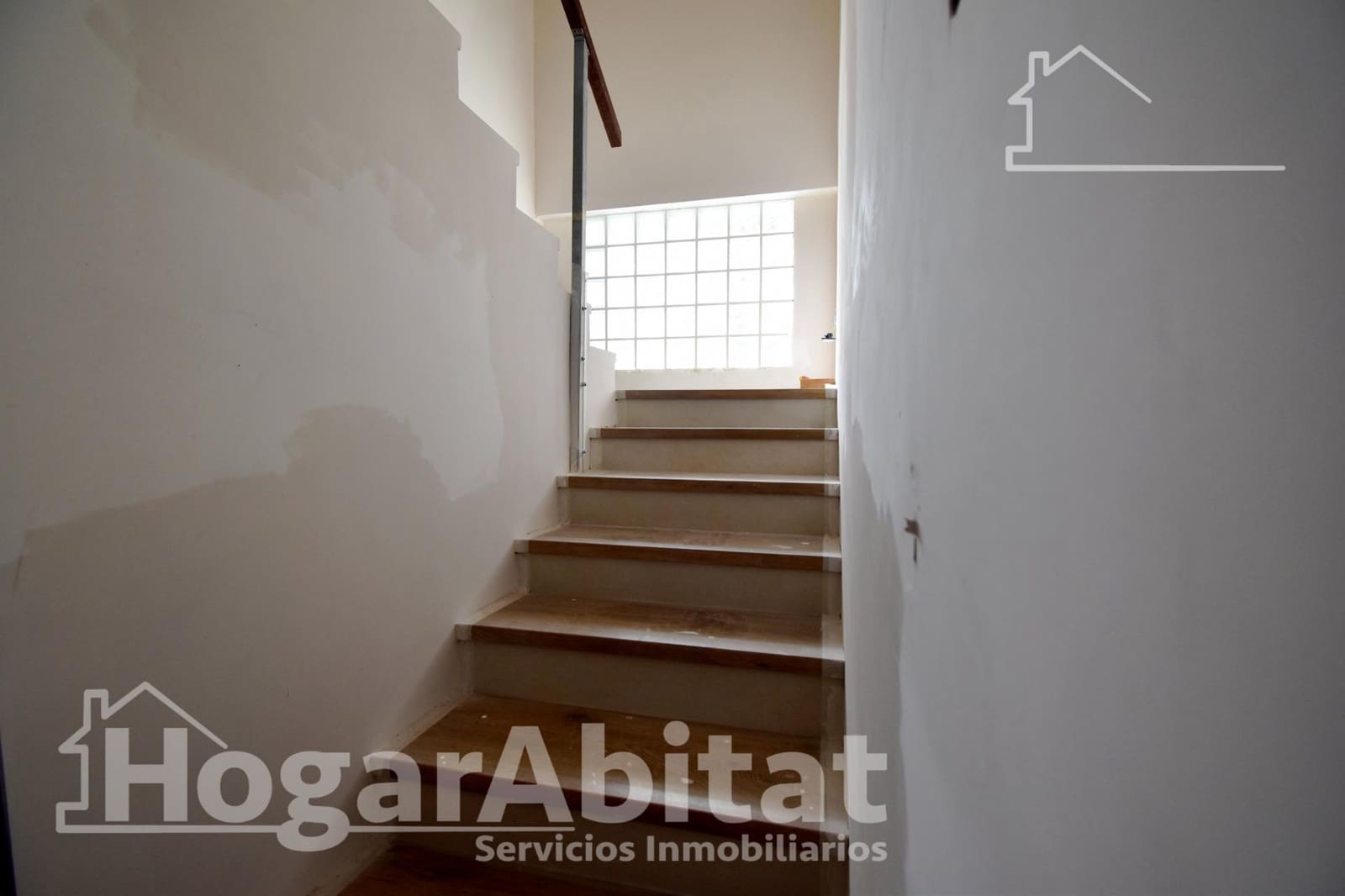 6 bedroom Villa for sale in Marchuquera with pool garage - € 450,000 (Ref: 9561877)