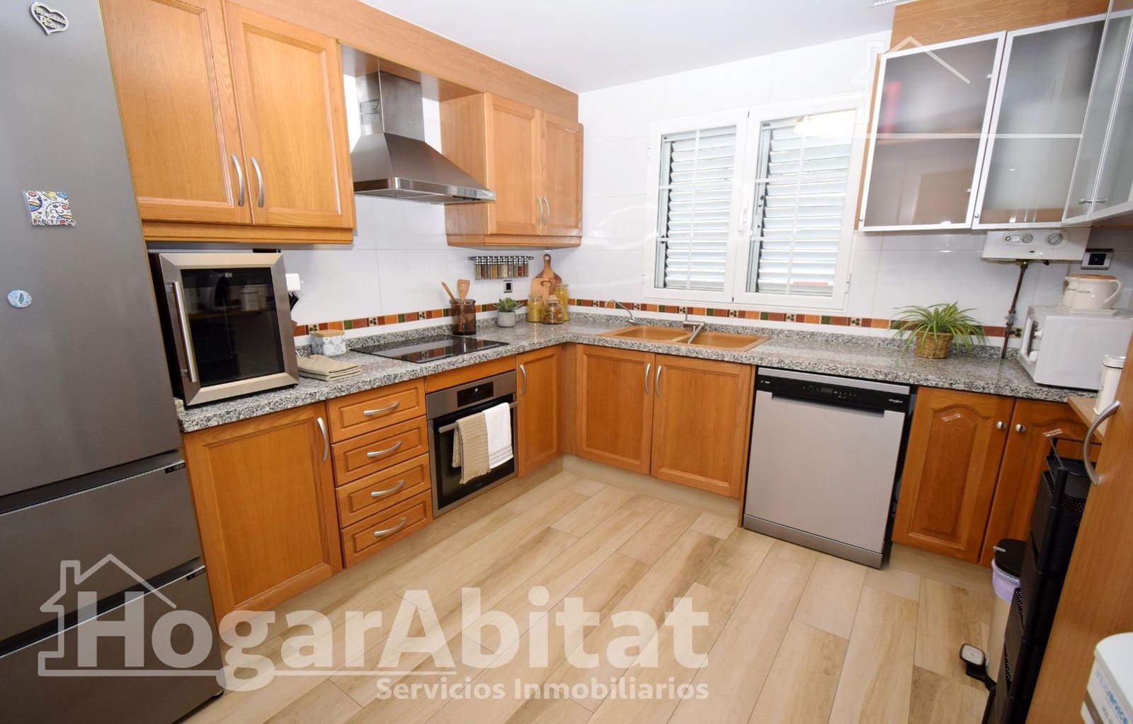 3 slaapkamer Flat te koop in Chiva met garage - € 225.000 (Ref: 9561879)